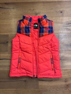 The North Face women’s Coral Plaid Puffer Vest